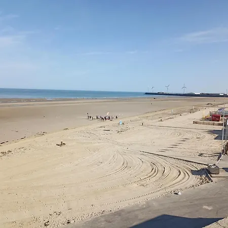 Vivre A L'heurt Apartment *